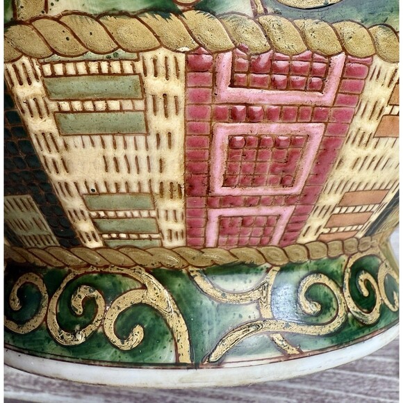 Vintage Oriental Accent 9.5" Jar Vase Urn Lidded Green Gold Red elegant - Picture 9 of 12